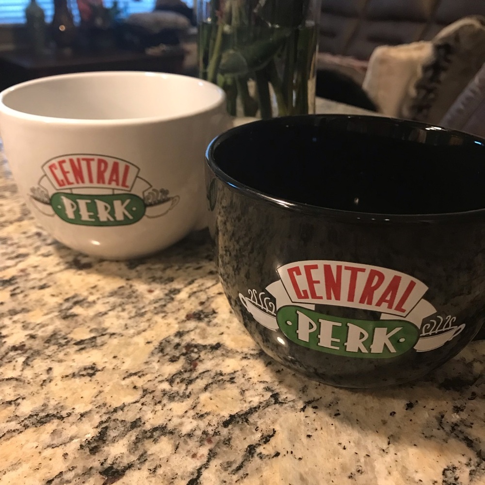 F-R-I-E-N-D-S mug - Picture 6 of 8